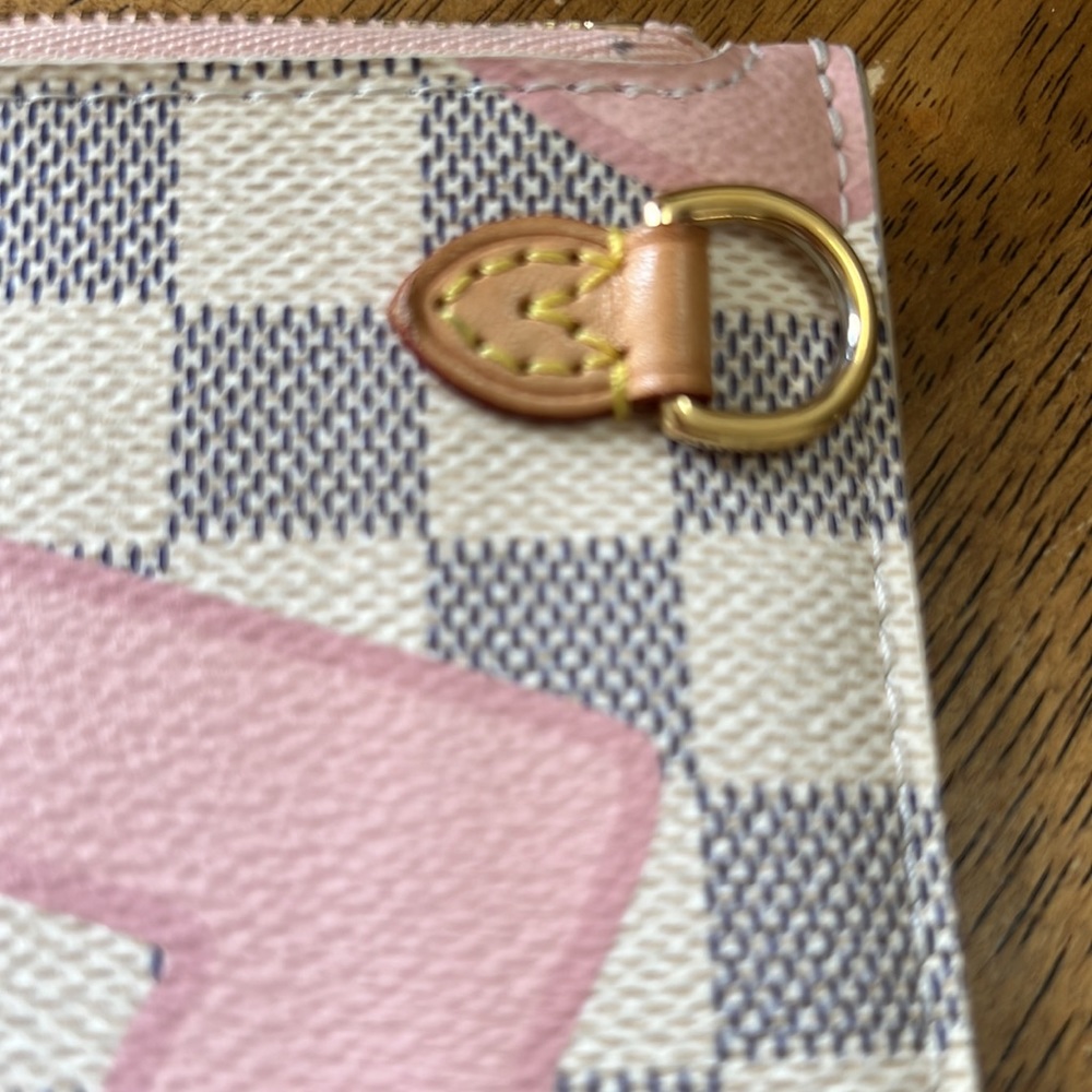 Louis Vuitton Tahitianne Pouch - Picture 2 of 12